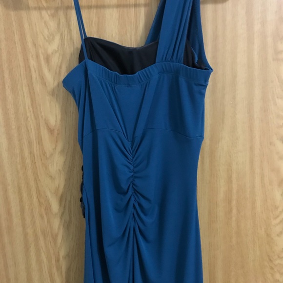 Dress - Picture 4 of 4